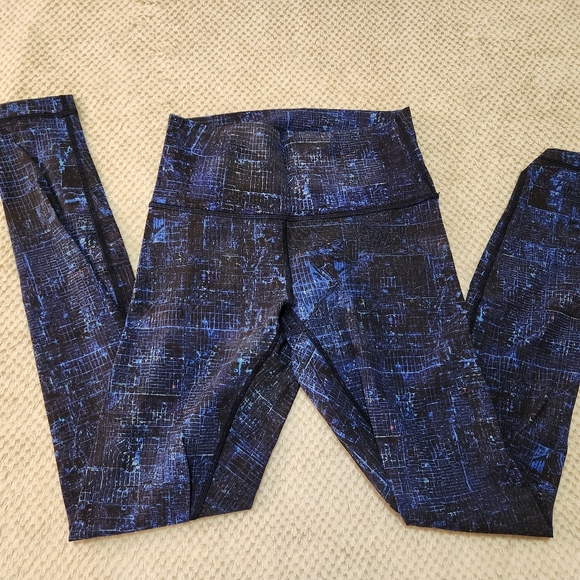 Lululemon Athletica Yoga Pants - Blue City Map - Picture 2 of 8